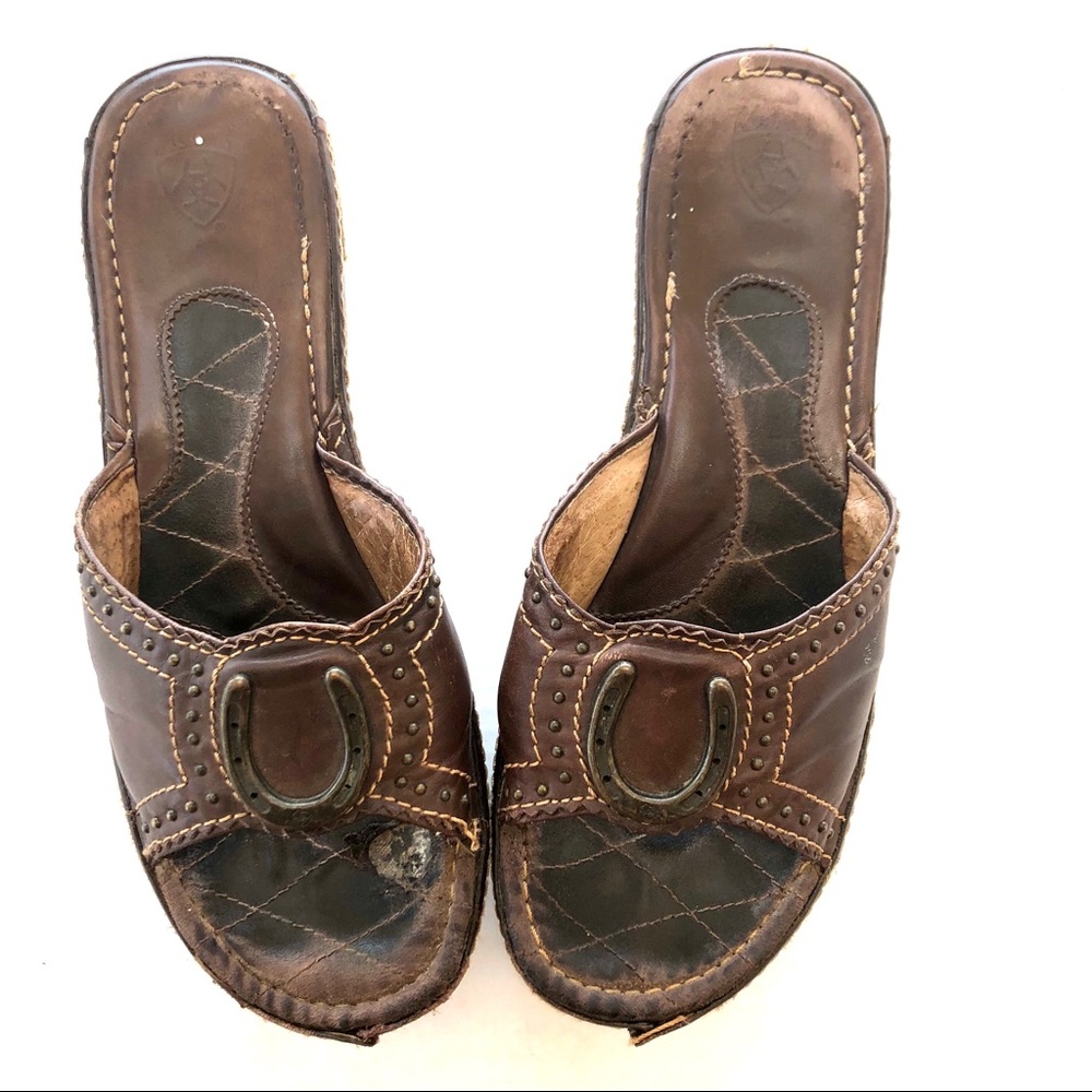 Ariat horseshoe platform sandal slide